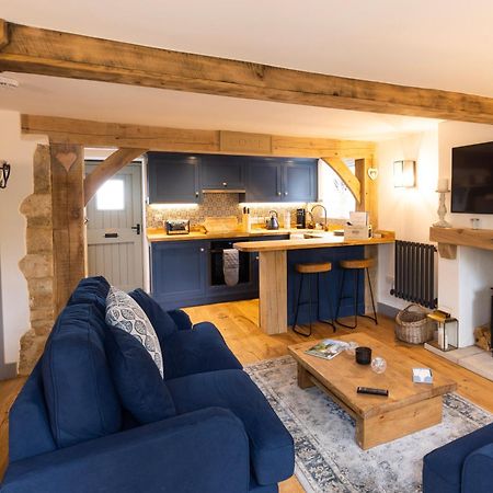 Cotswold Cottage With Hot Tub Bledington المظهر الخارجي الصورة