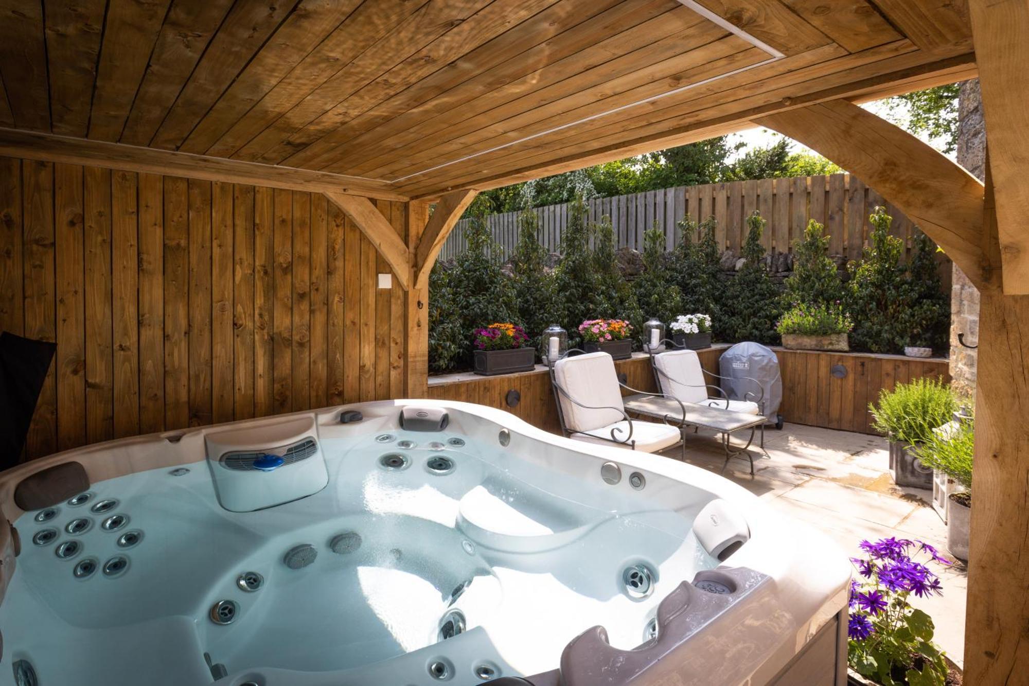 Cotswold Cottage With Hot Tub Bledington المظهر الخارجي الصورة