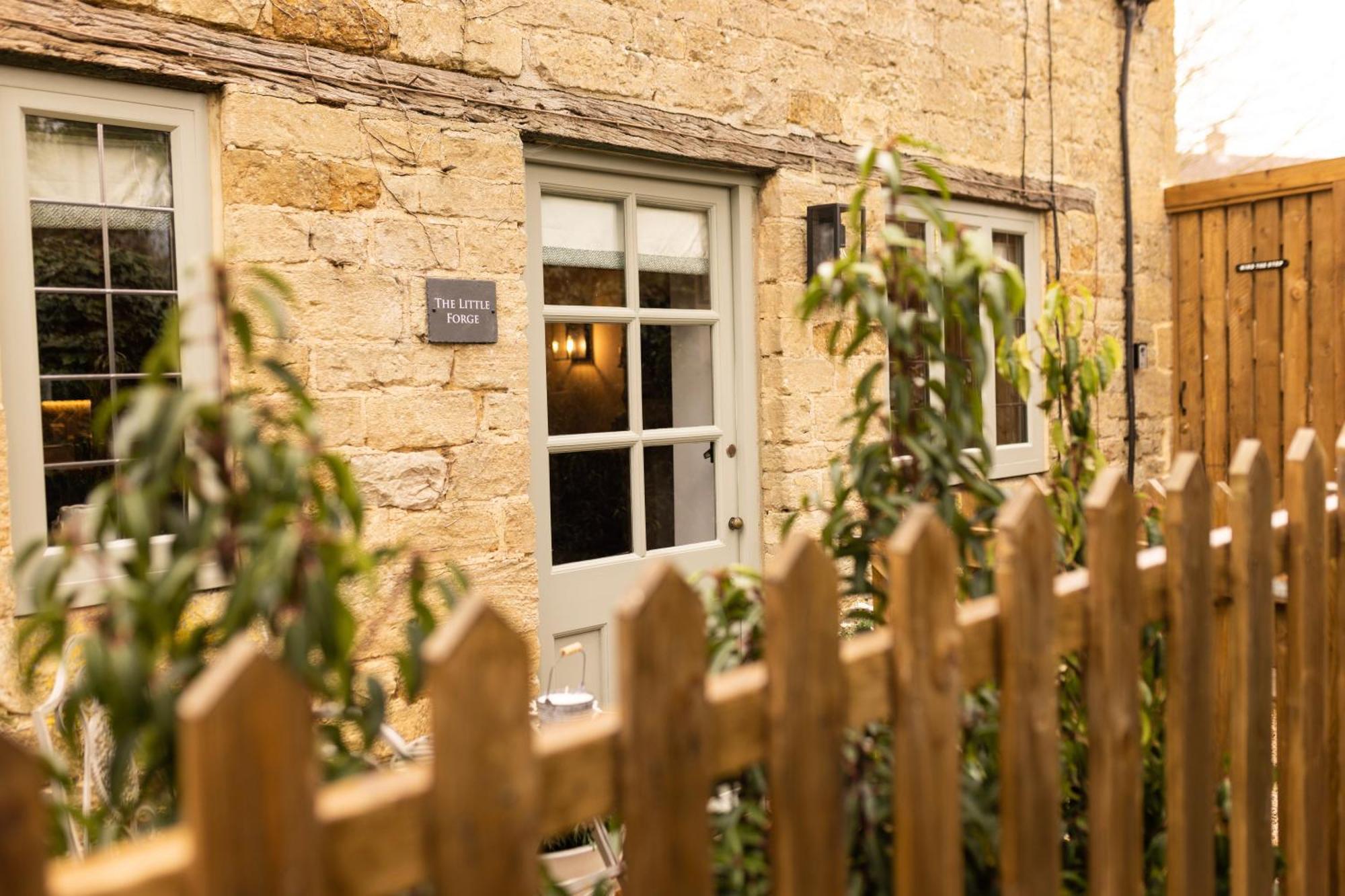 Cotswold Cottage With Hot Tub Bledington المظهر الخارجي الصورة